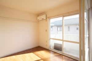 アヴァンサール 203号-4