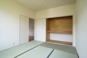 ホワイトハウス 102号-4