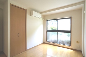 バーリントン・コート 101号-8