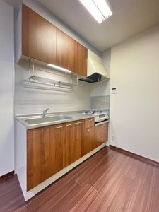 メゾン・ド・ローリエ　Ⅲ 102号-4