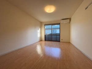 メゾン　かえで 202号-2