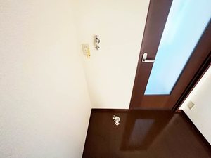 シティ東 八番館 101号-11
