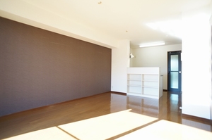 ドルフ桜丘 Ⅱ 102号-3