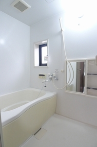 ホワイト・リザイアＡ 202号-9