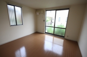 メゾン・エムロード 201号-2