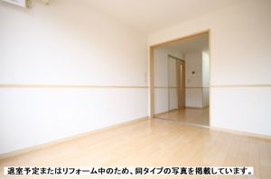 カーサヴィヴァーチェA 103号-2