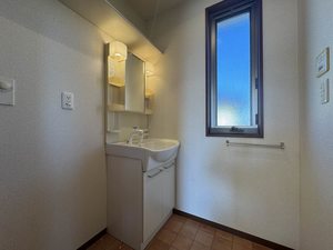 ドミール蘭 203号-7