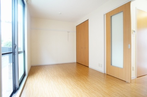 サン・リバティ 102号-3