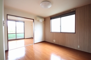 ラージヴィラ五番館 103号-3