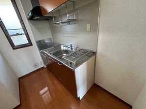 ラージヴィラ五番館 202号-8