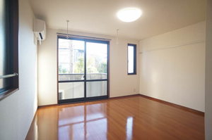 ミリオン　ベル 201号-3