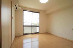 ピュア・シャングリラA 202号-2