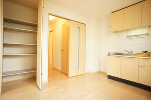 メゾン・ローゼⅡ 102号-3