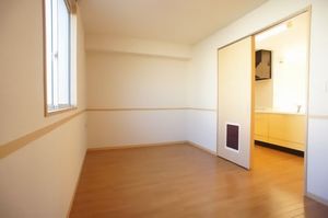 クレストコート 102号-4