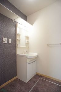 クレストコート 102号-7