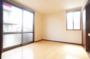 ハイネス　ウィスタリア 104号-2