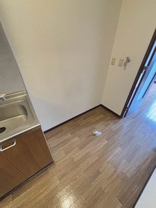 コートパインズ A 105号-11