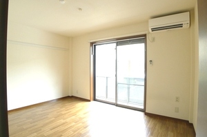 ロイヤルステージ２１ 102号-3