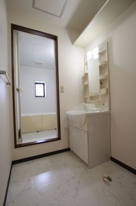 フォレストビューラ-参番館 202号-9