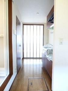 ヴィラ・セレソン 101号-6