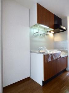 ヴィラ・セレソン 101号-7