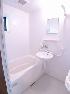 ヴィラ・セレソン 102号-4