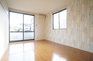 ヴィラ小谷田 101号-2