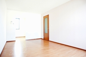 ファミーユ ウエスト 203号-4