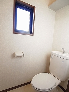 ファミーユ ウエスト 203号-11