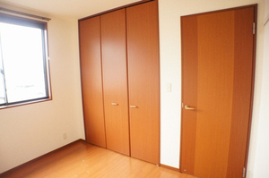 ファミーユ イースト 102号-4