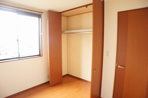 ファミーユ イースト 102号-5