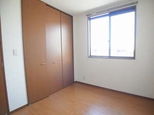 ファミーユ イースト 103号-5