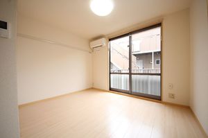 ロイヤルパーク 102号-2