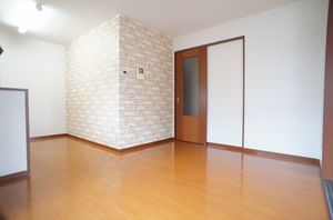 パークサイド　ハイツ 201号-3