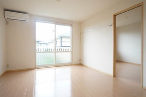 ヴィラ　ウィスタリア 201号-2