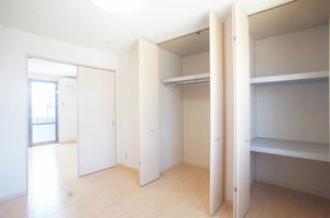 サンモールフジイ 203号-8