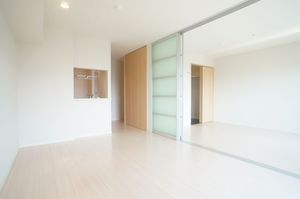 Ｃａｌｍ　Ｈｉｌｌ 306号-3