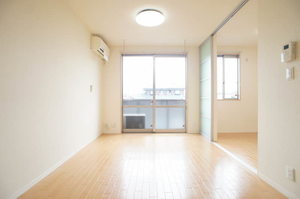 シャーメゾン　フルール　Ｃ 202号-3