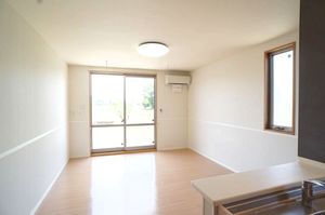 レジデンス西遊馬 103号-4