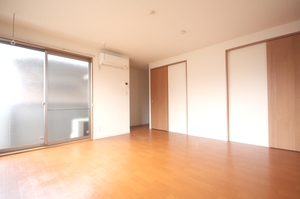 シャーメゾン春岡 201号-4