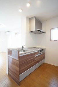 ヴィラ・エテルナ 303号-3