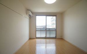 シャーメゾン川口 202号-3