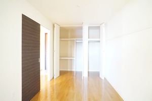 シャーレ・伸和 302号-5