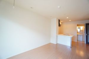 メゾン　スリジエ 203号-3