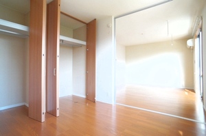 東屋　輝 201号-5