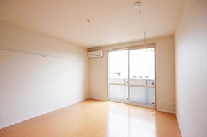 シャーメゾン川口 203号-2