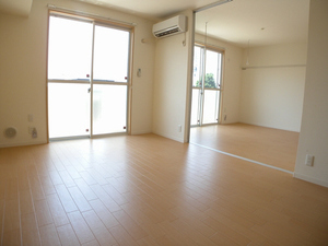 メゾンドリリー 202号-3