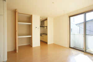 クリスタル 201号-2