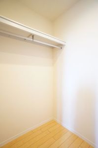 ロイヤルヒルズ武蔵野 301号-11