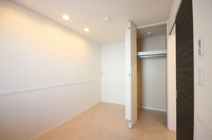 メゾン　ド　サリジェ 202号-4